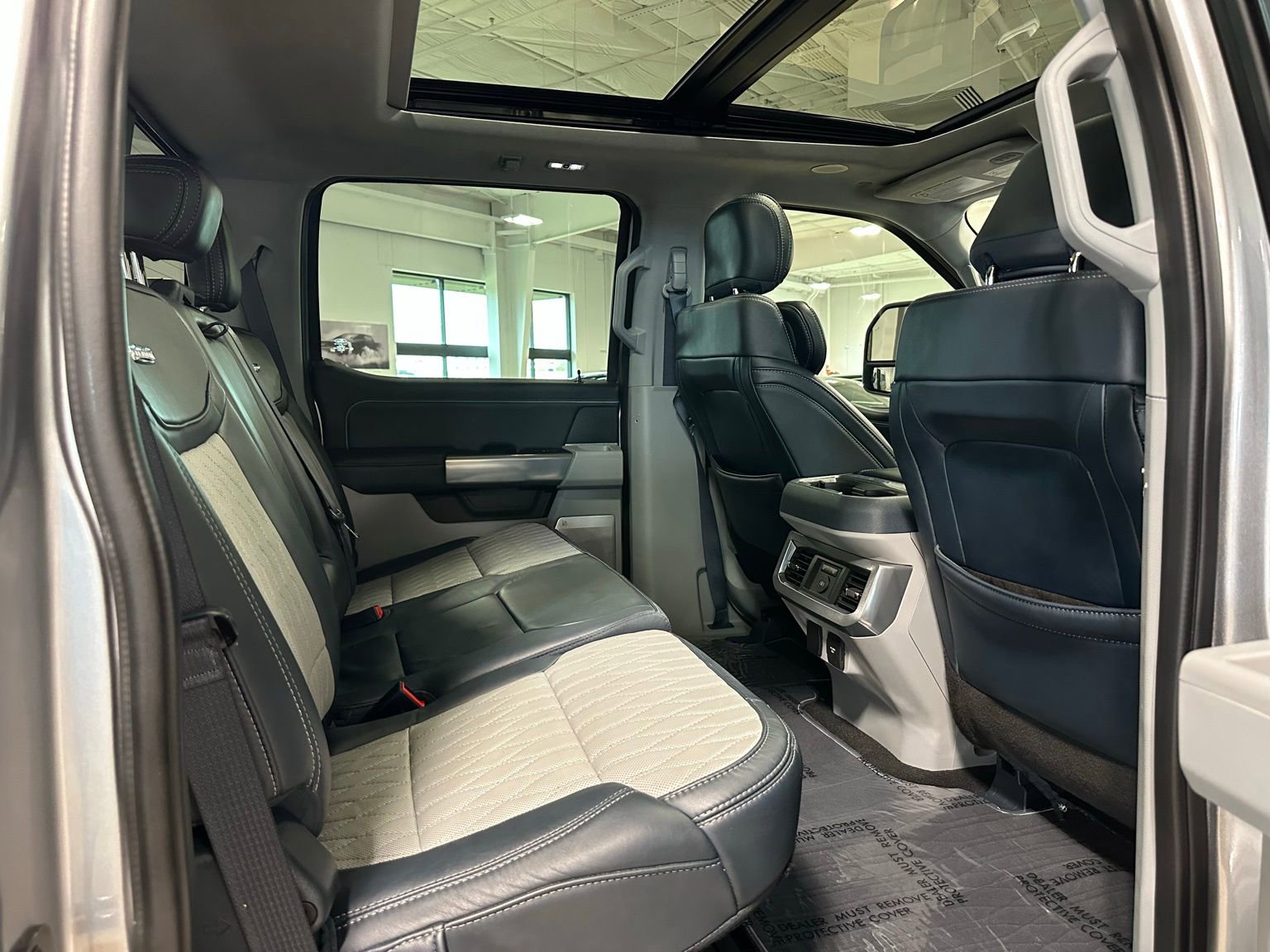 Used 2024 Ford F250 Limited w/ FX4 Off-Road Package image 49