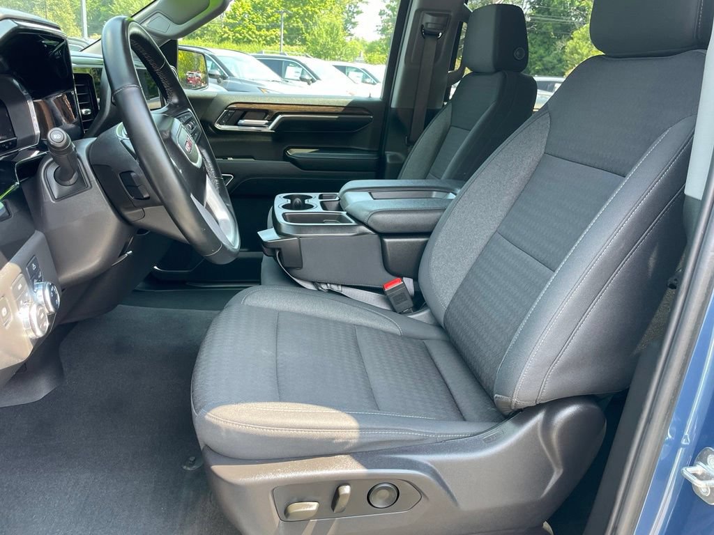Used 2024 GMC Sierra 1500 SLE w/ Preferred Package AWD/4WD image 7