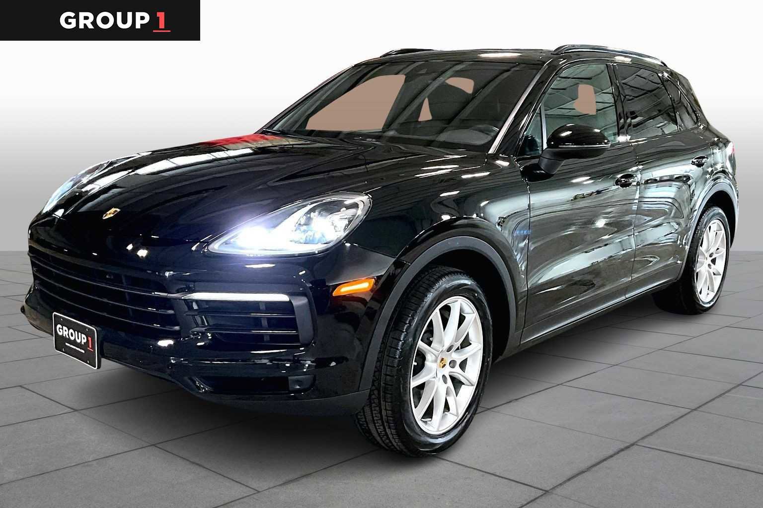 Used 2023 Porsche Cayenne image 1