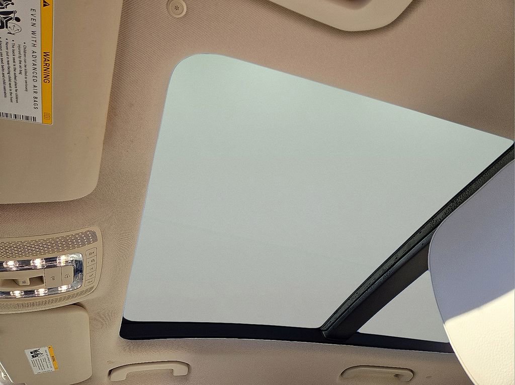 Used 2020 Mercedes-Benz GLE 350 4MATIC w/ Premium Package image 25