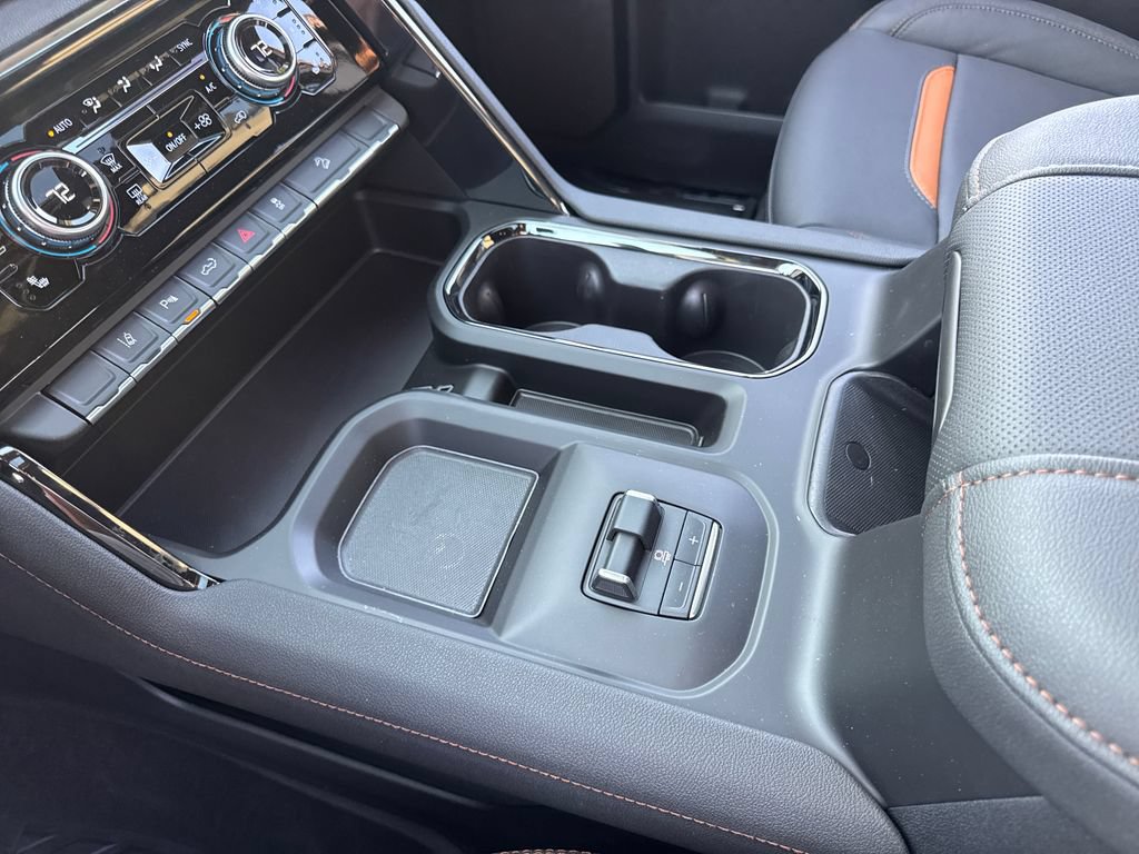 New 2026 GMC Sierra 2500 AT4 w/ AT4 Premium Plus Package AWD/4WD image 18