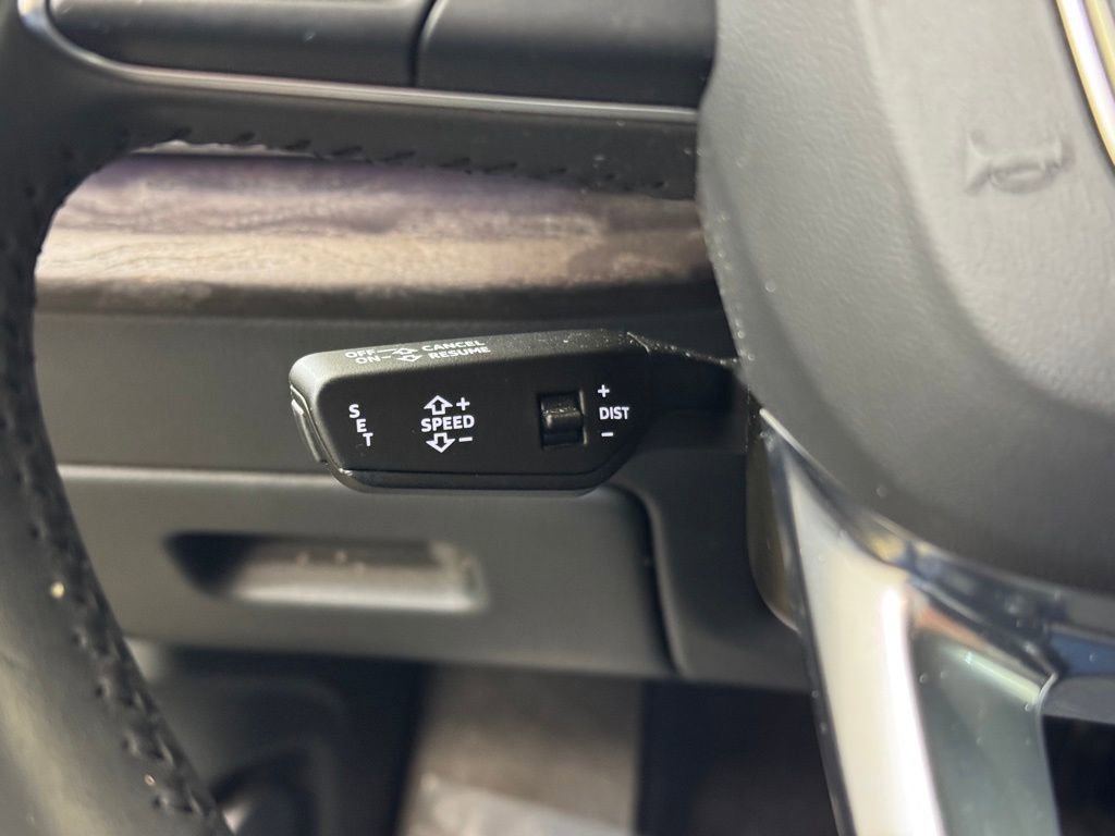 Used 2019 Audi Q8 Prestige w/ Luxury Package image 40