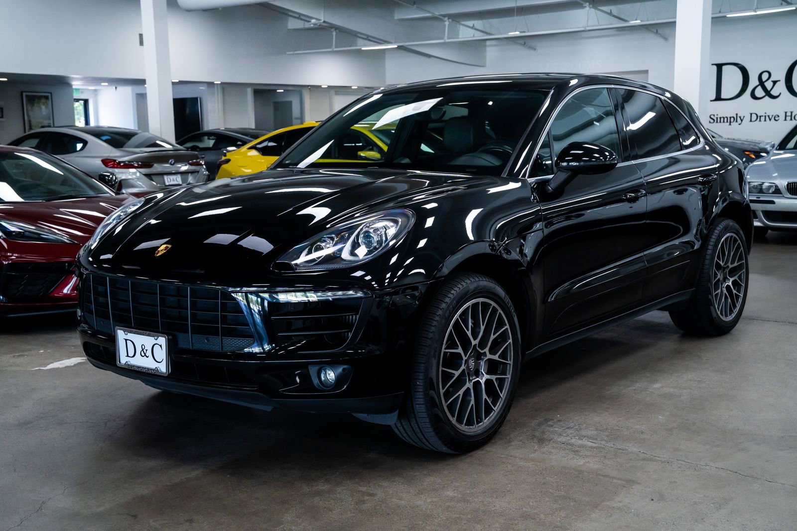 Used 2017 Porsche Macan S AWD/4WD image 3