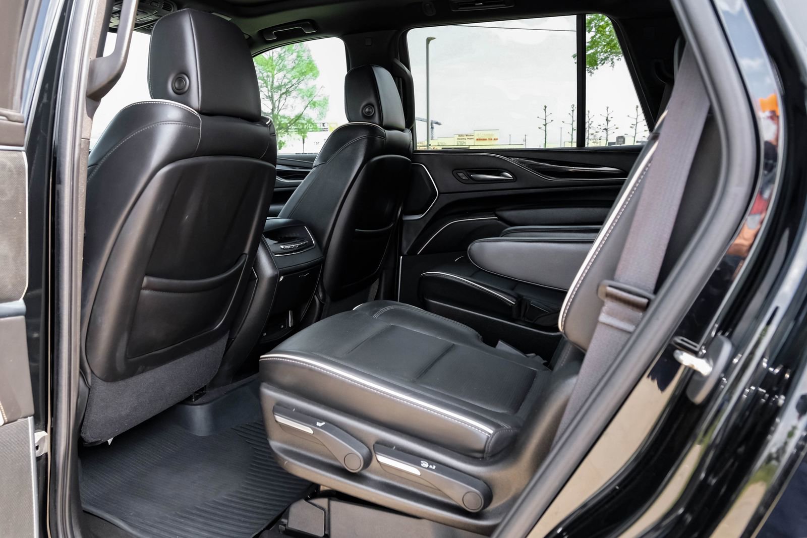 Used 2021 Cadillac Escalade Sport w/ Driver Assist Tech Package image 52