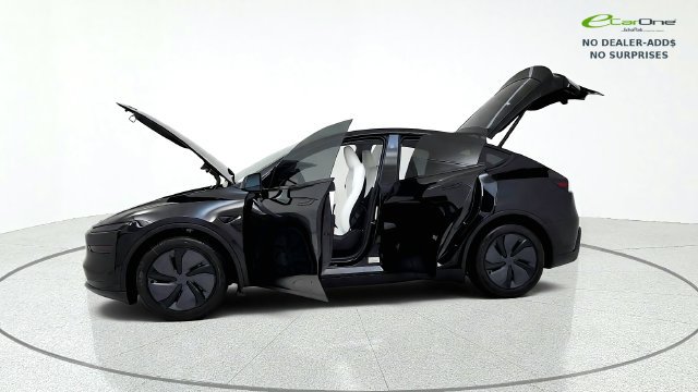 Used 2026 Tesla Model Y 2WD image 15