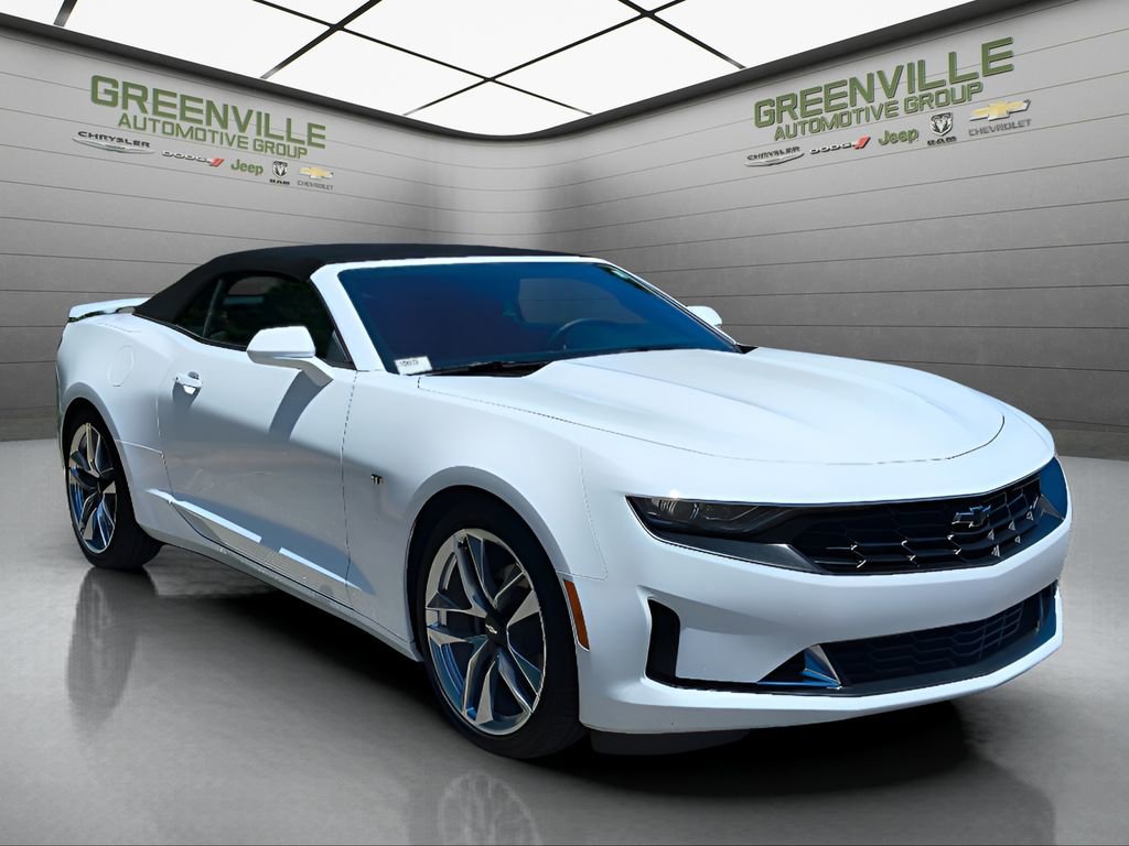 Used 2023 Chevrolet Camaro LT w/ RS Package image 10