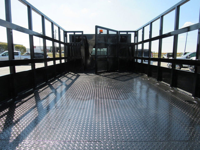 Used 2017 Ford F550 2WD Regular Cab Super Duty image 21