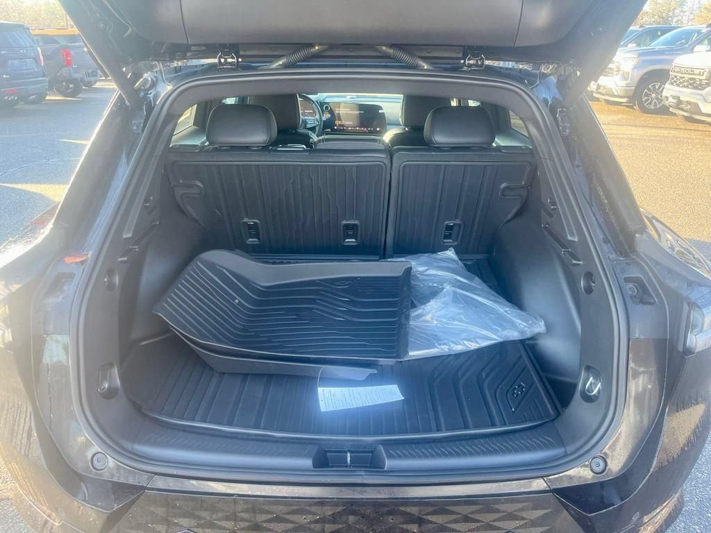 New 2025 Chevrolet Equinox EV RS w/ Active Safety Package 3 AWD/4WD image 5