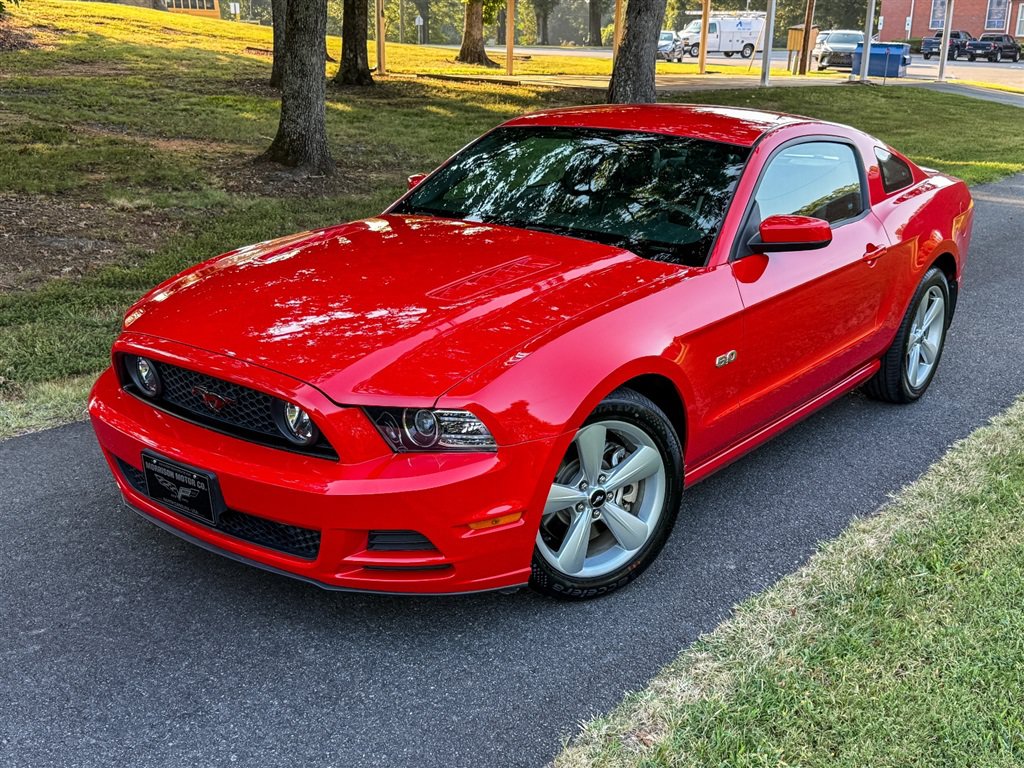 Used 2013 Ford Mustang GT Premium RWD image 5