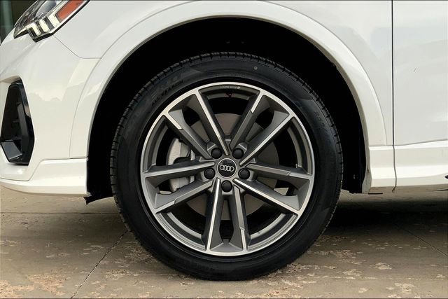 Used 2024 Audi Q3 2.0T Premium image 9