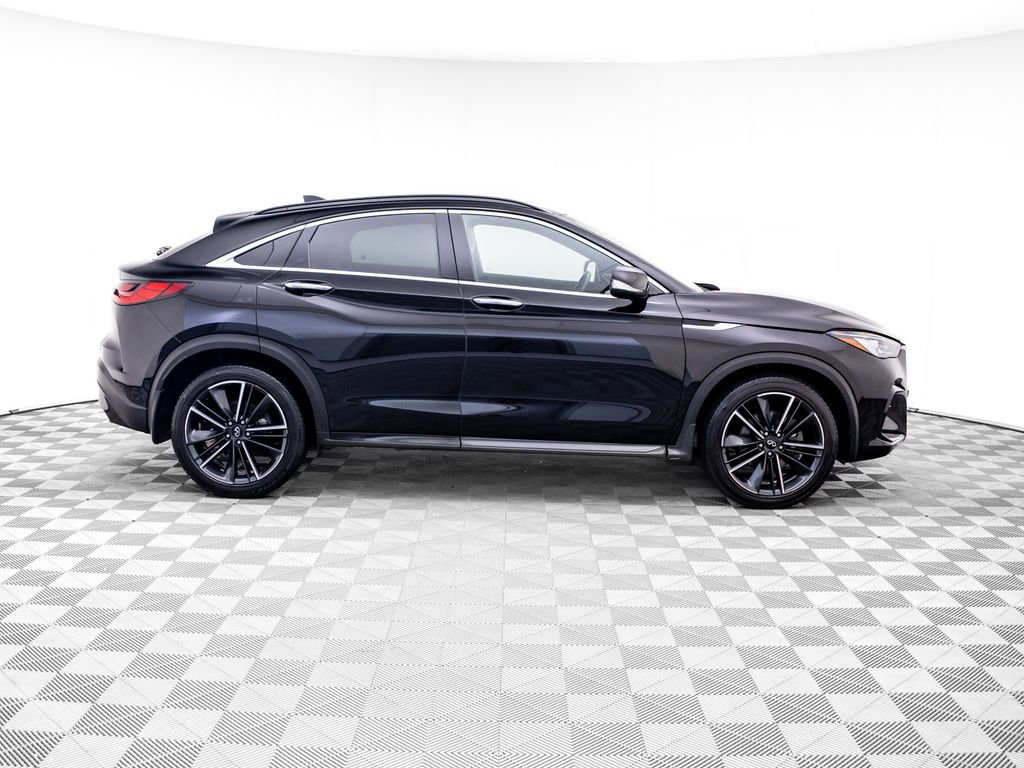 Used 2023 INFINITI QX55 Luxe w/ Cargo Package image 7