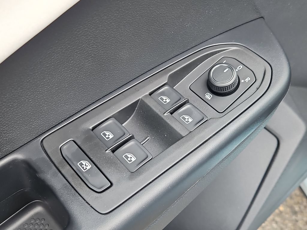 New 2026 Volkswagen Taos SE AWD/4WD image 18