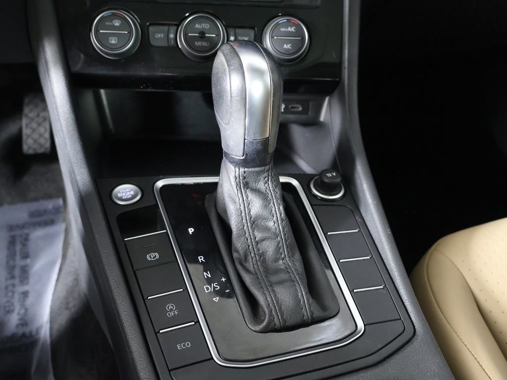 Used 2020 Volkswagen Jetta SE FWD image 43