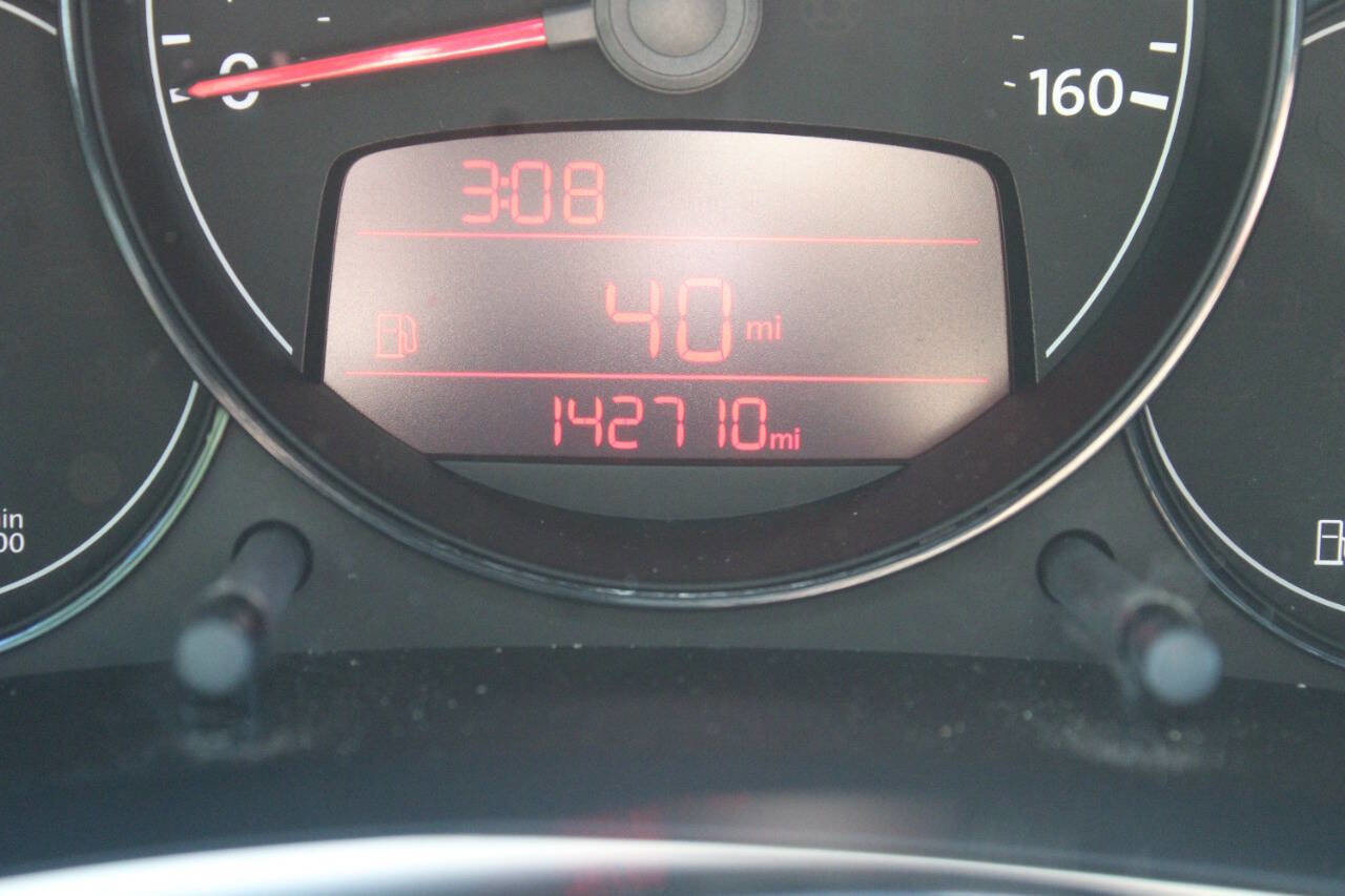 Used 2012 Volkswagen Beetle 2.0T image 31