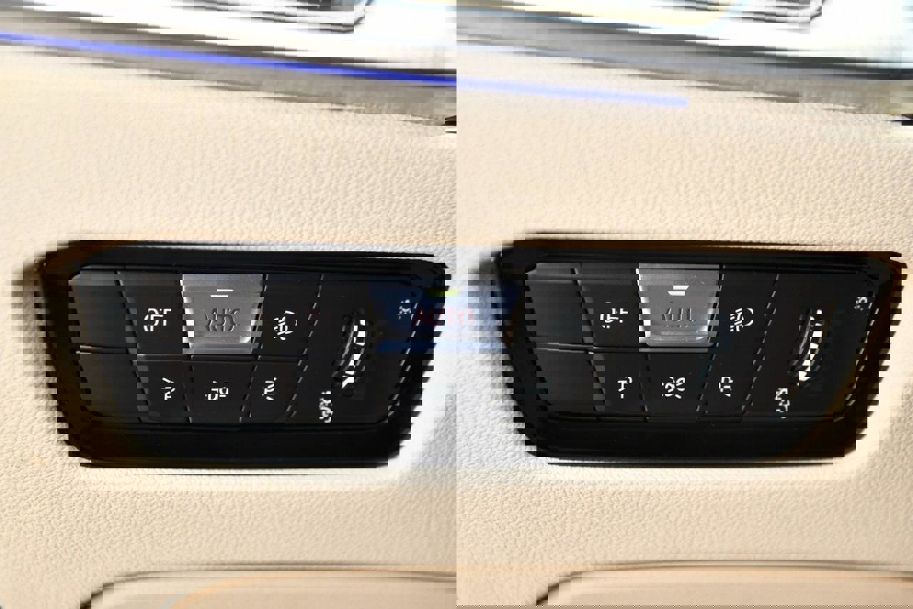 Used 2021 BMW 330i Sedan w/ Convenience Package image 34