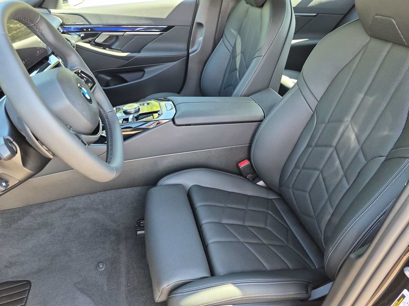 New 2027 BMW 530i xDrive AWD/4WD image 15