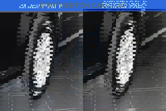 Used 2017 Ford Flex SE FWD image 14