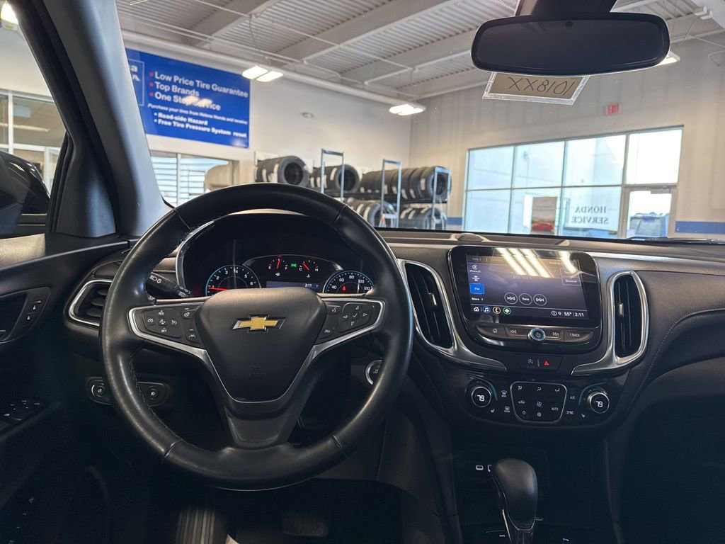 Used 2023 Chevrolet Equinox Premier image 10