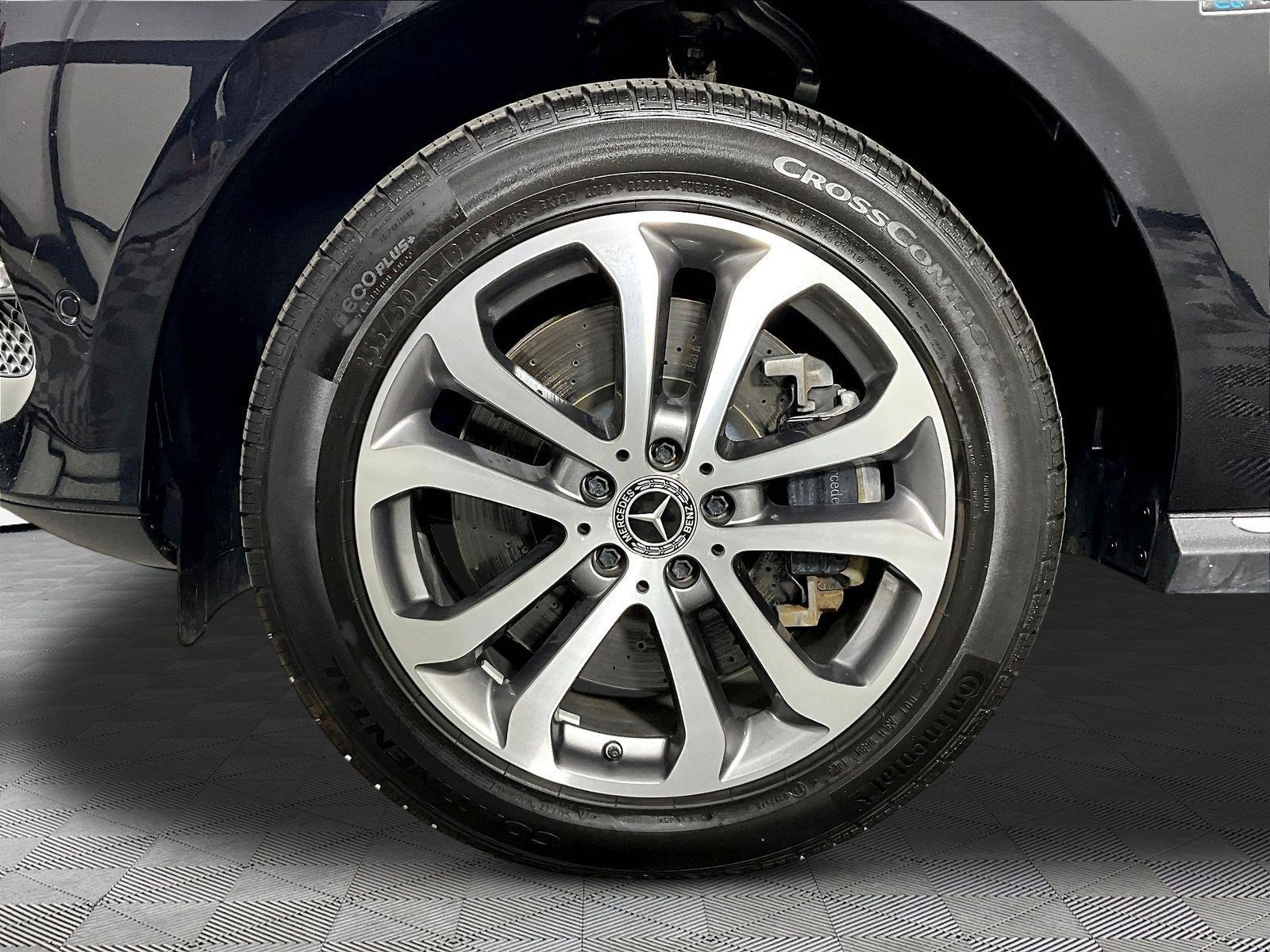 Used 2018 Mercedes-Benz GLE 550e 4MATIC image 34