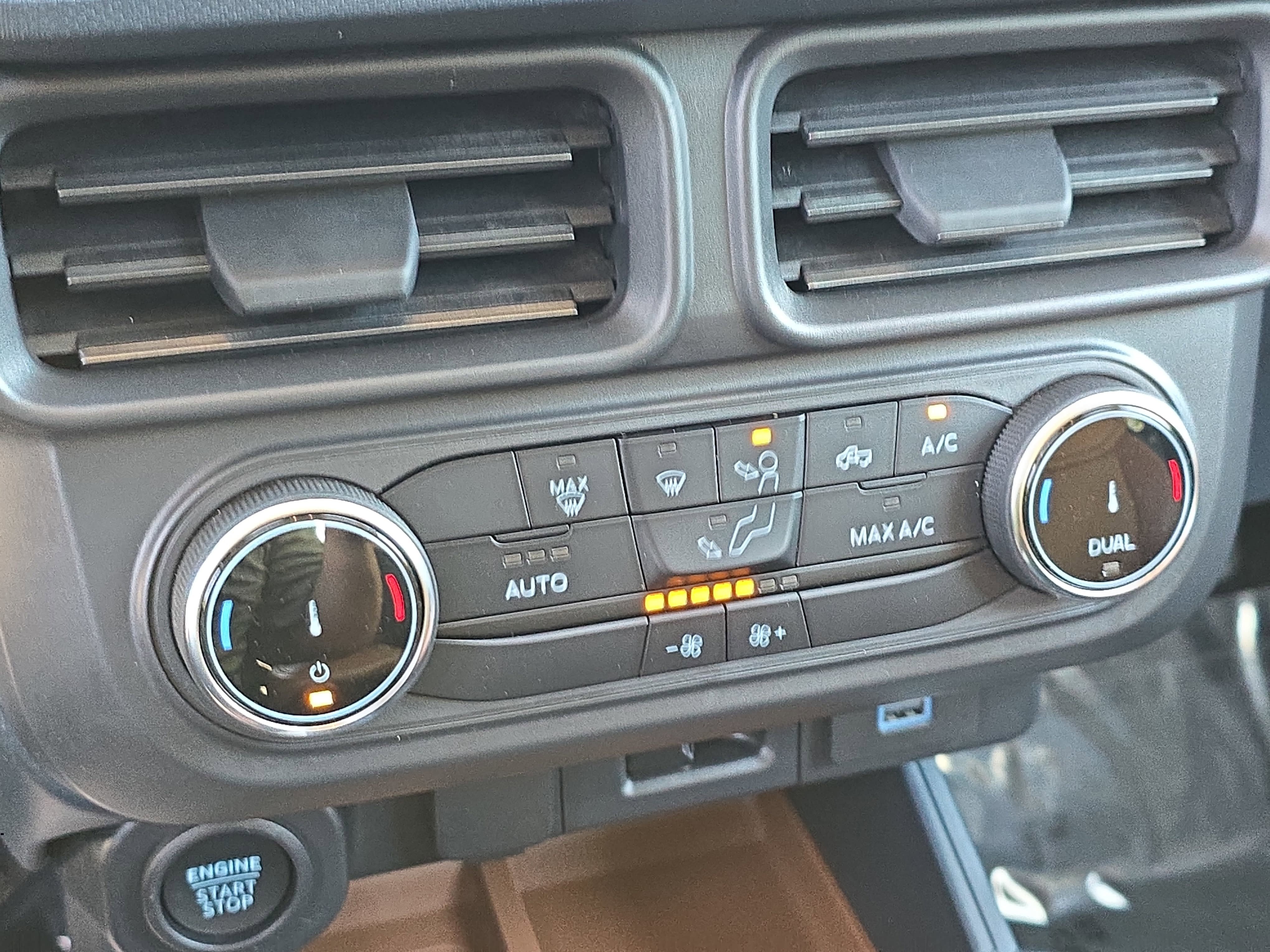 Used 2023 Ford Maverick Lariat FWD image 22