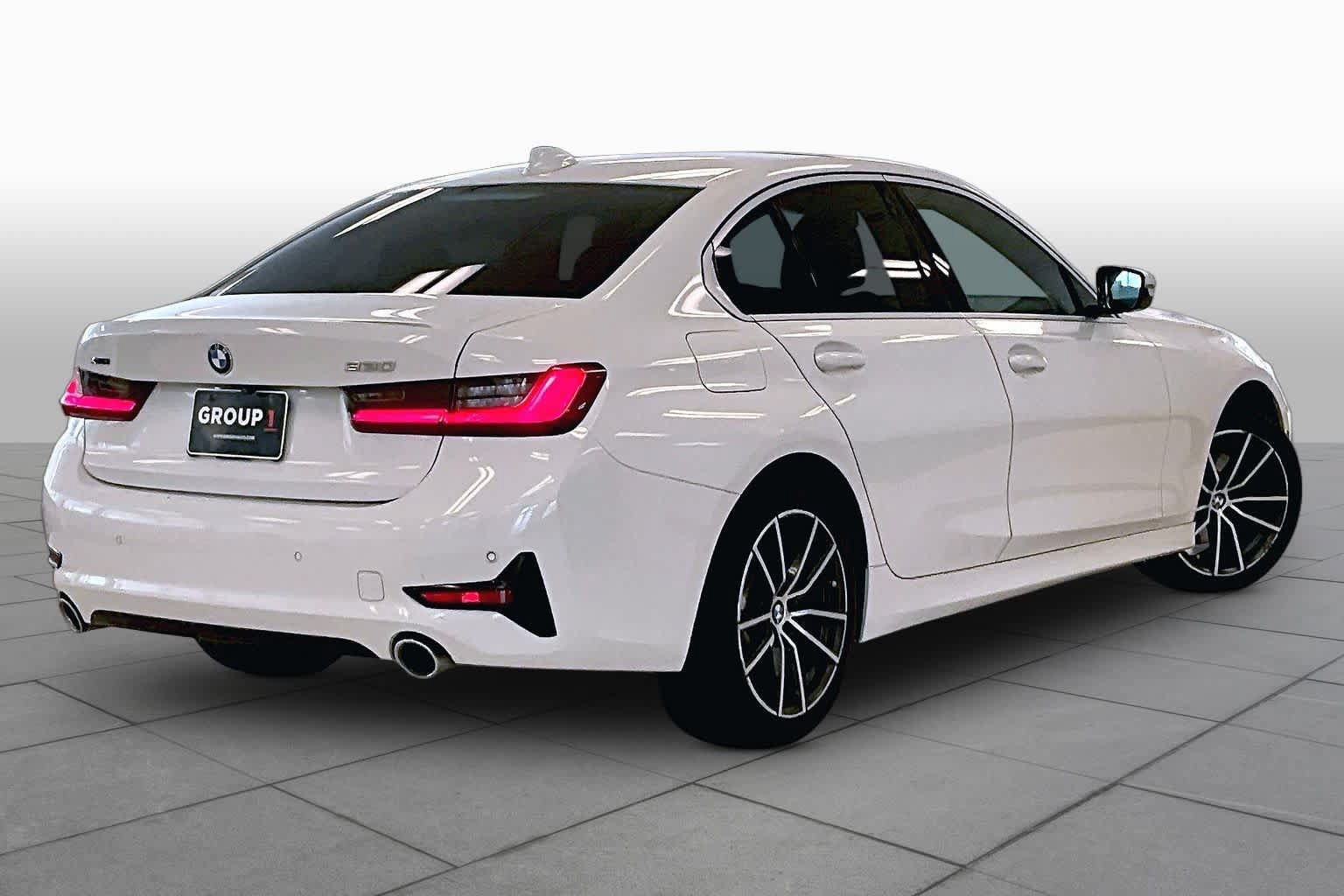 Used 2020 BMW 330i xDrive Sedan w/ Convenience Package AWD/4WD image 11