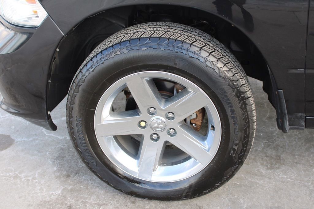 Used 2017 RAM 1500 Express image 12