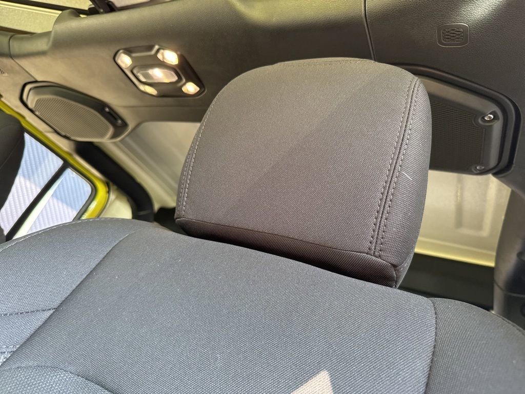 Used 2023 Jeep Gladiator Willys image 28