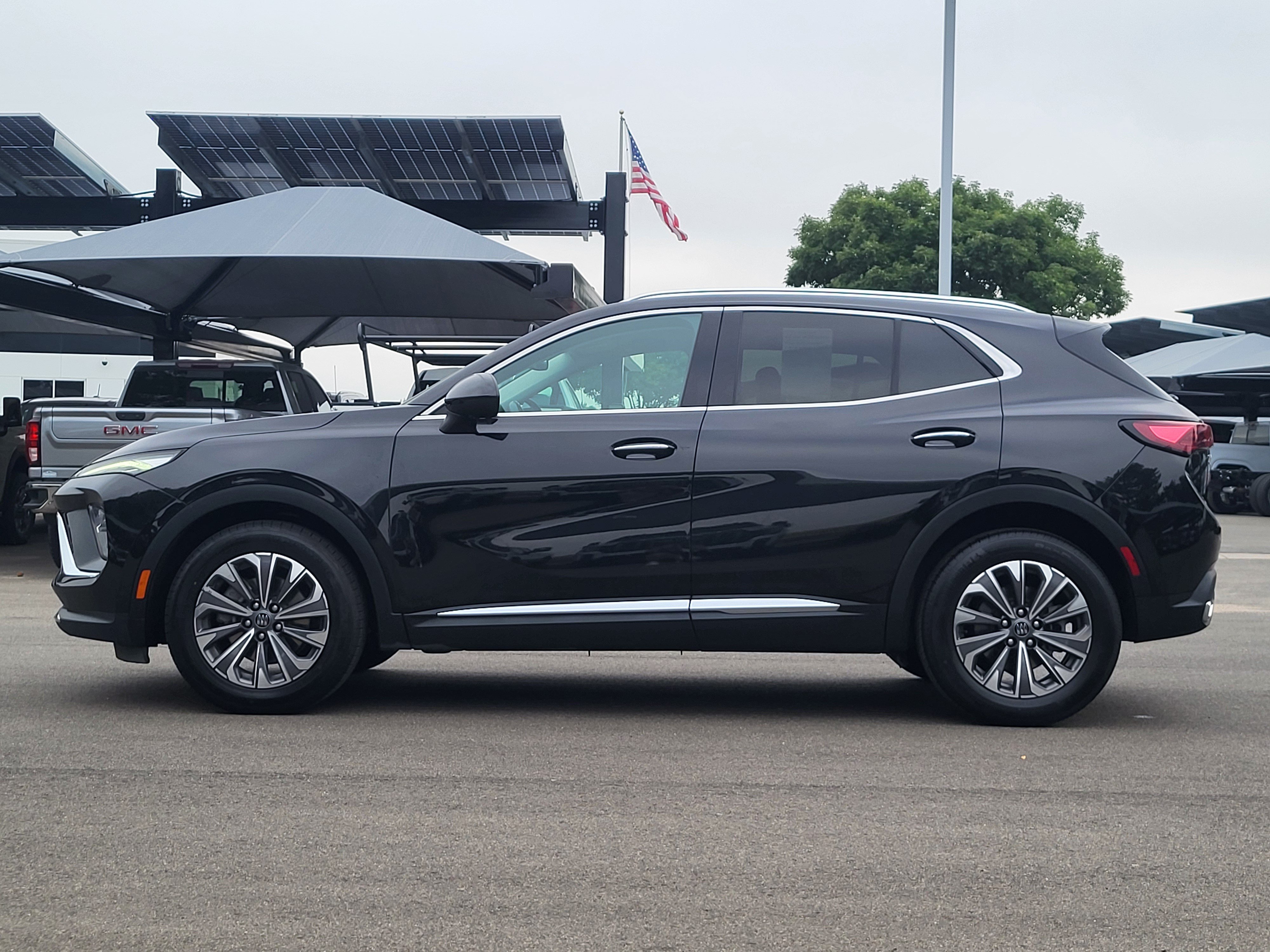 Used 2024 Buick Envision Preferred AWD/4WD image 4