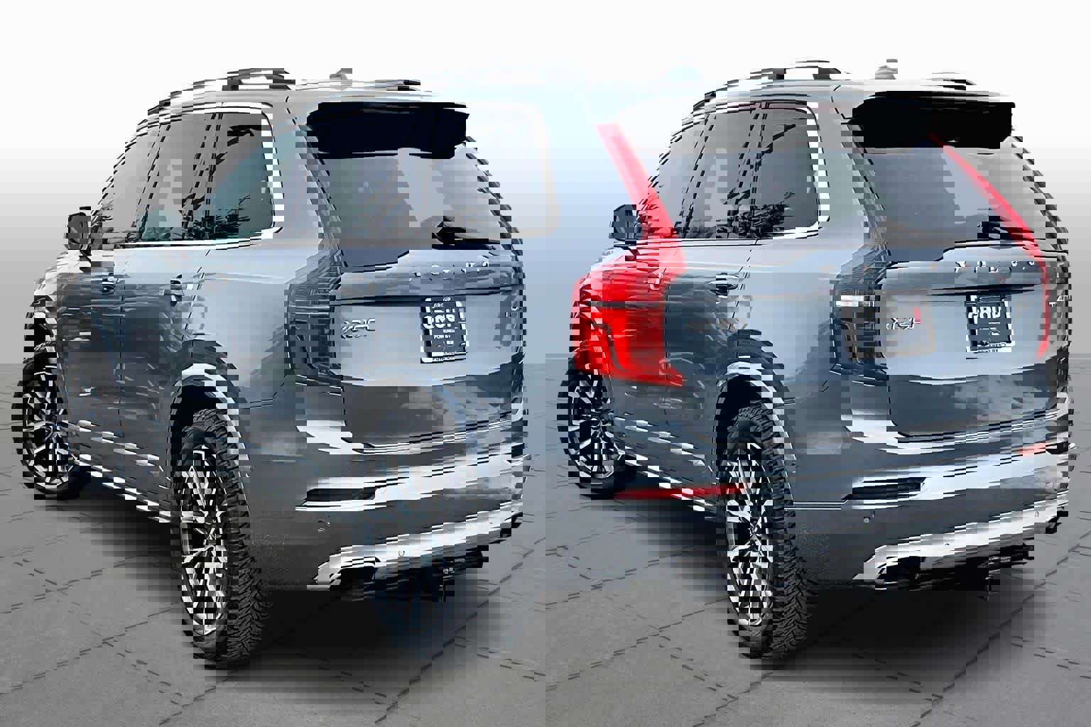 Used 2017 Volvo XC90 T6 Momentum w/ Vision Package image 12