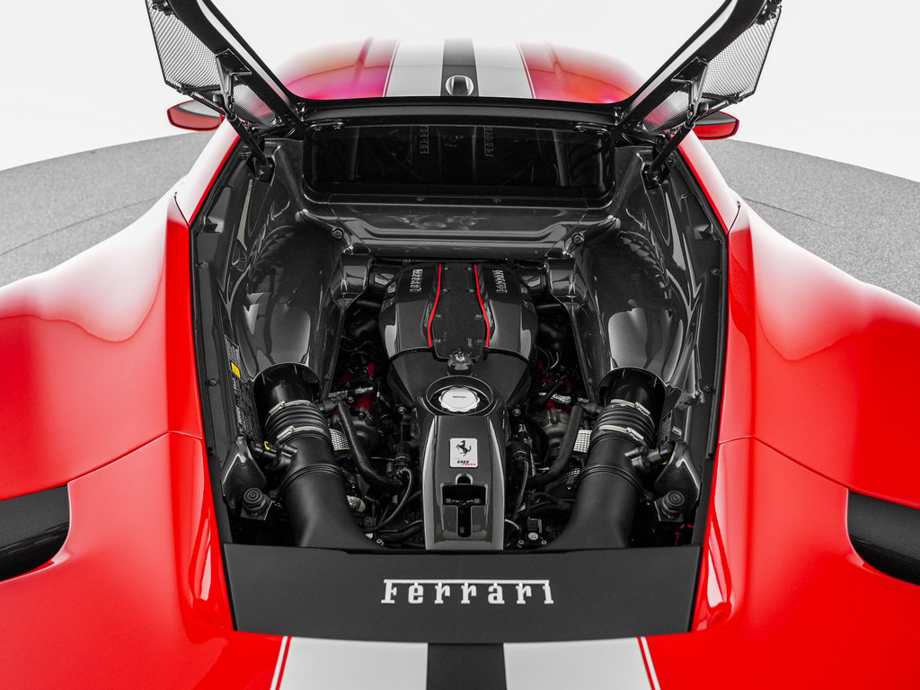 Used 2019 Ferrari 488 Pista Coupe RWD image 40
