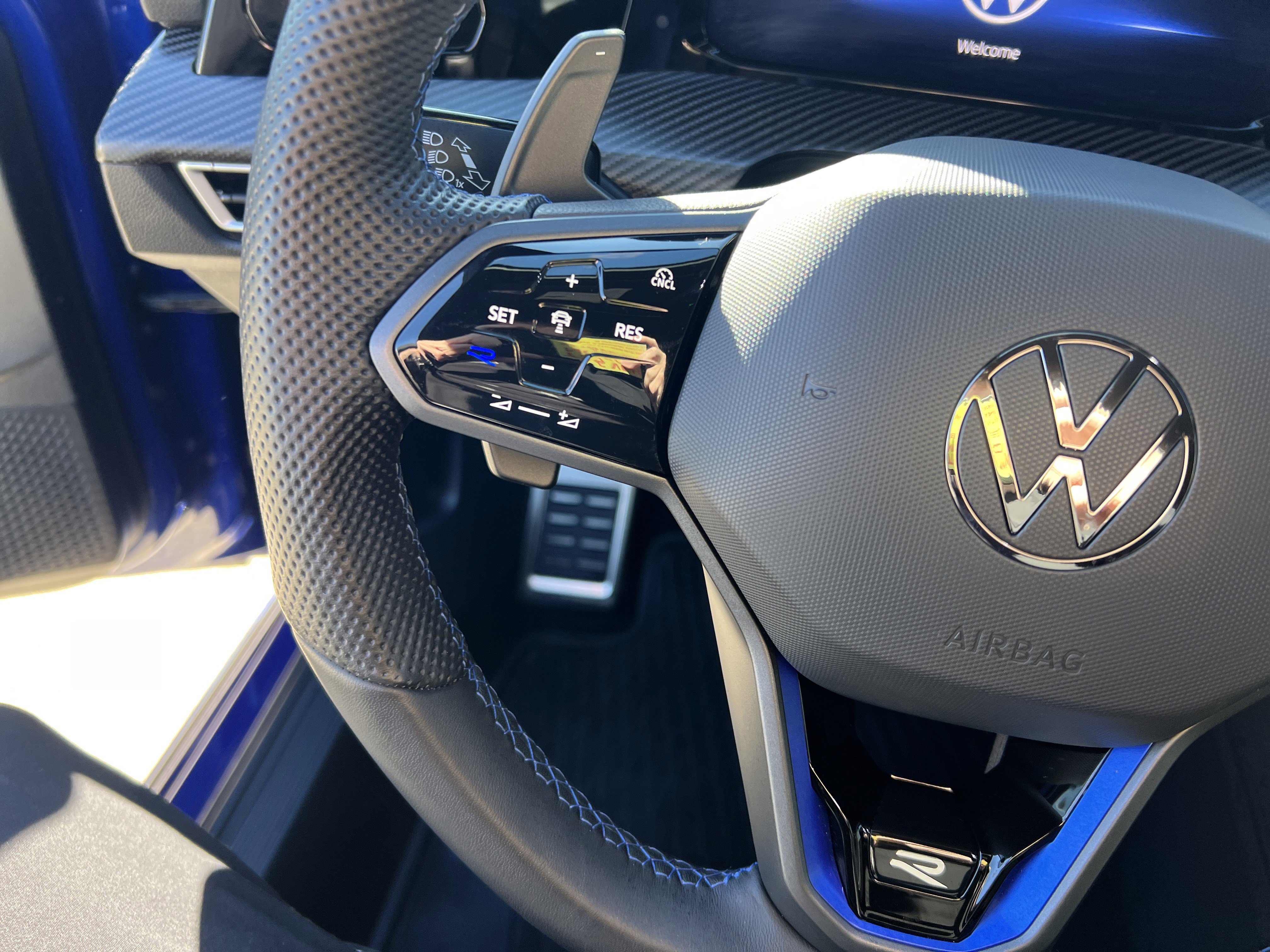 Certified 2025 Volkswagen Golf R Black Edition image 18