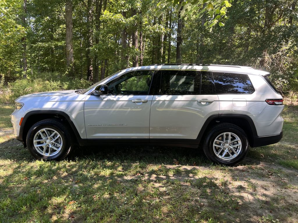 New 2025 Jeep Grand Cherokee L Laredo w/ Trailer Tow Package image 6