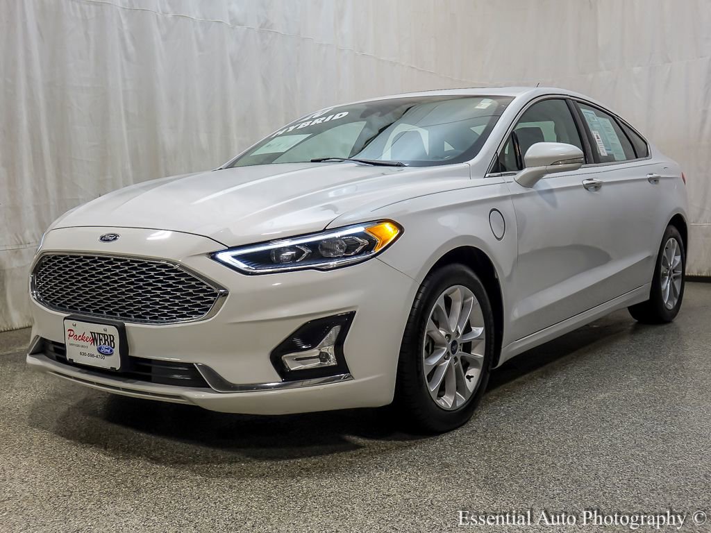 Used 2020 Ford Fusion Energi Titanium image 2