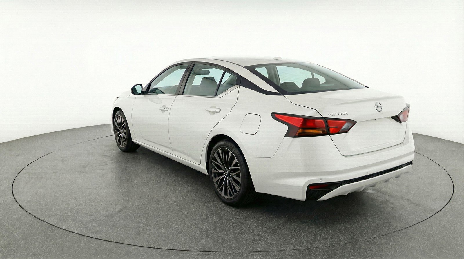 Used 2025 Nissan Altima 2.5 SV image 6