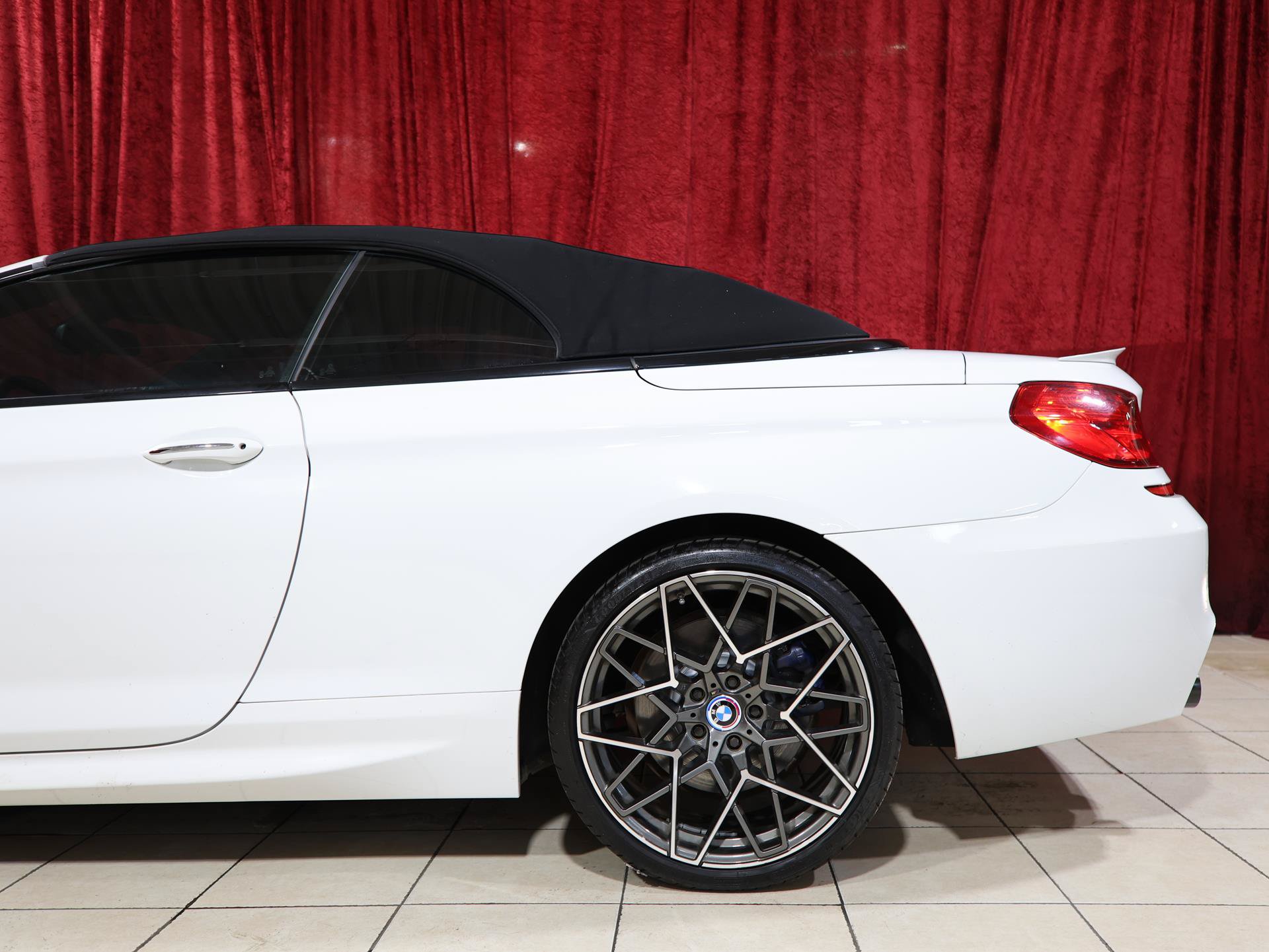 Used 2015 BMW 640i Convertible RWD image 7