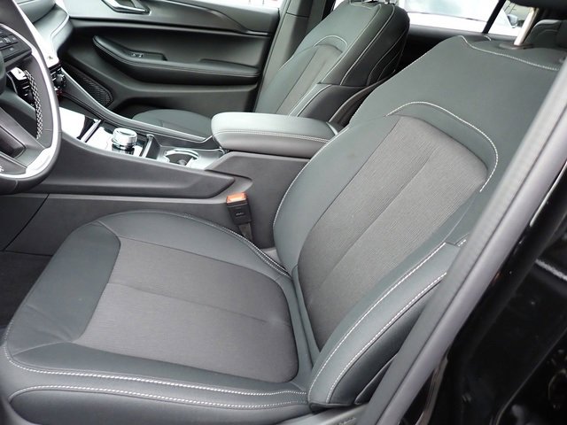 New 2025 Jeep Grand Cherokee L Laredo w/ Luxury Tech Group I image 12