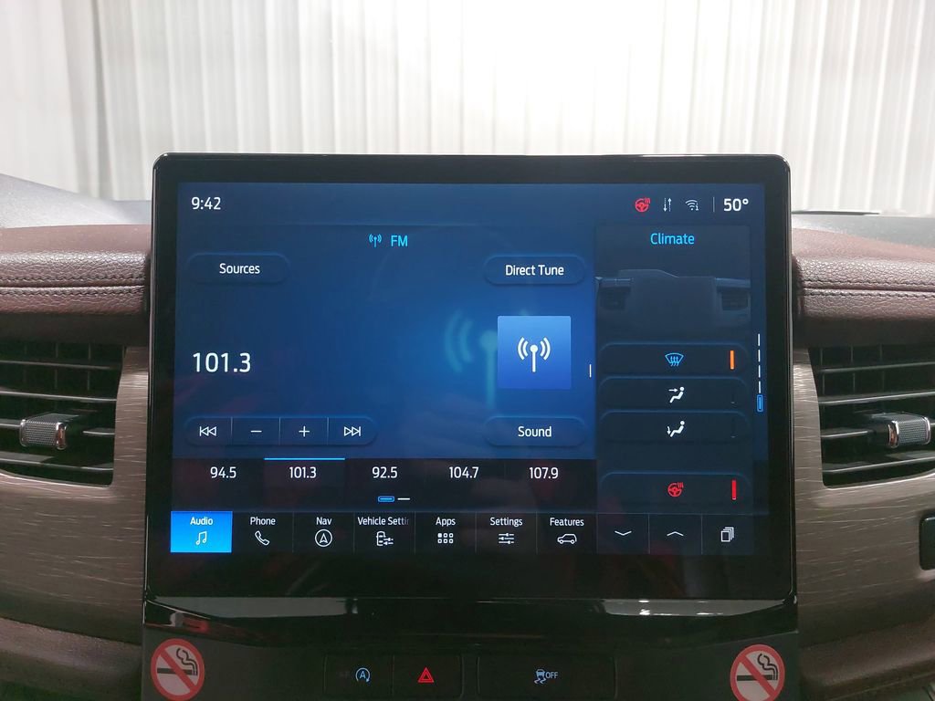 Used 2024 Ford Expedition Limited image 24