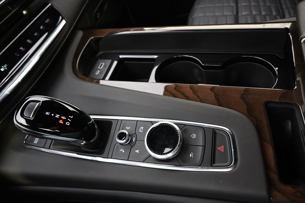 Certified 2024 Cadillac Escalade Sport Platinum w/ LPO, ONYX Package image 34