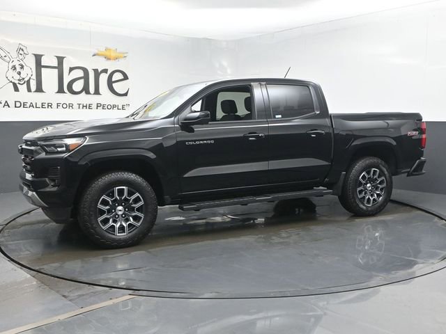 Used 2024 Chevrolet Colorado Z71 w/ Z71 Convenience Package 2 image 31