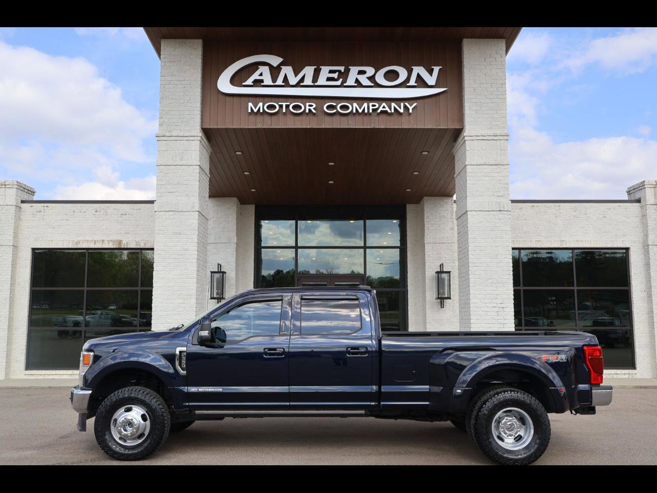 Used 2022 Ford F350 Lariat w/ Lariat Value Package image 1
