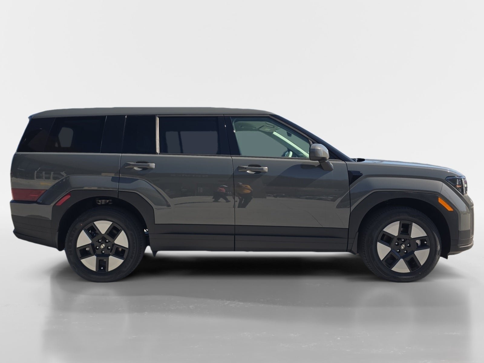 New 2026 Hyundai Santa Fe SE FWD image 2