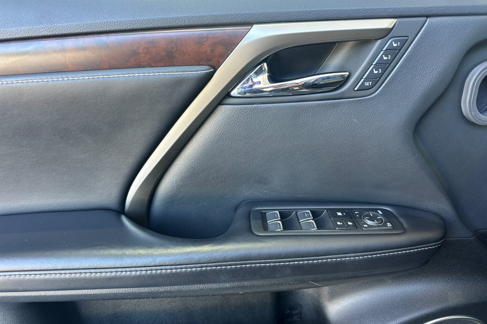 Certified 2020 Lexus RX 350 AWD w/ Premium Package image 12