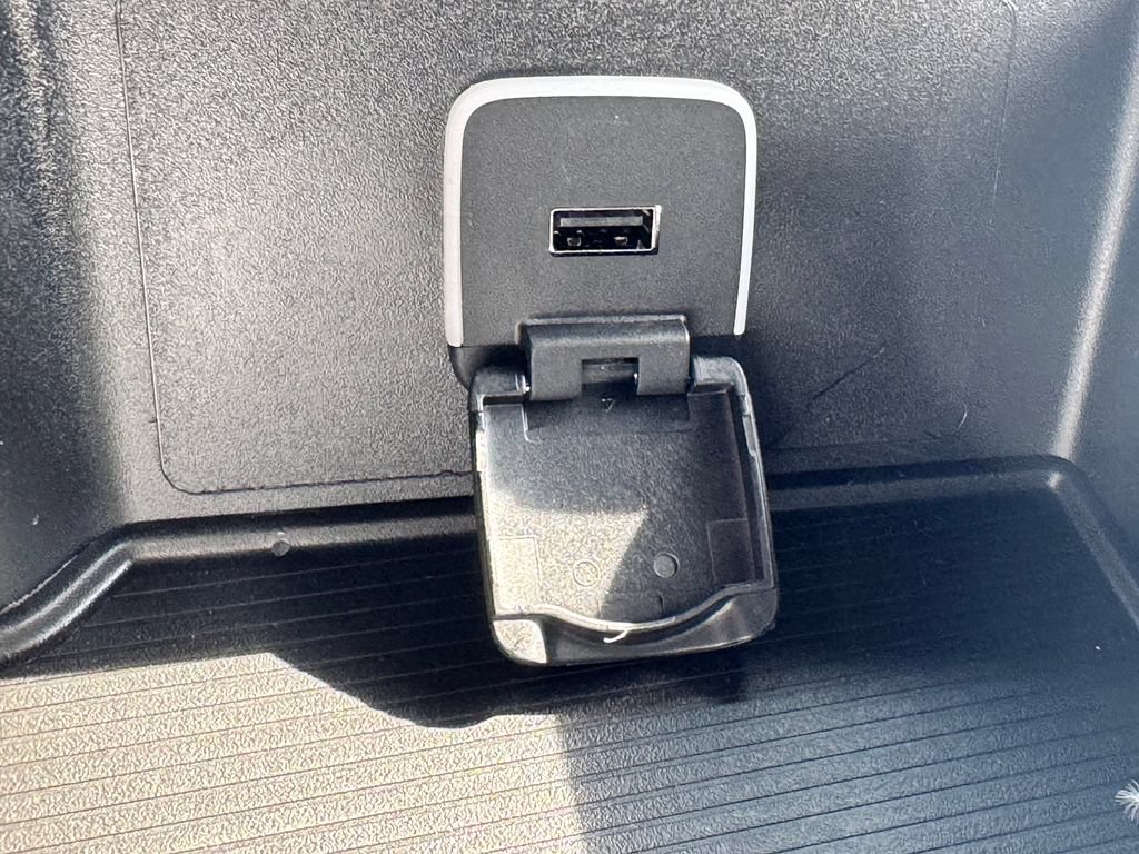 New 2026 RAM 3500 Tradesman AWD/4WD image 18