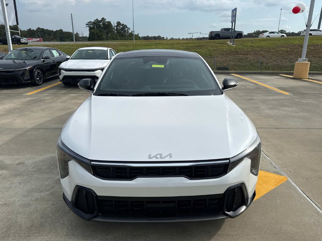 New 2026 Kia K4 GT-Line w/ GT-Line Premium Package FWD image 2