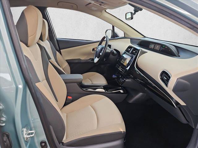 Used 2016 Toyota Prius Three FWD image 17