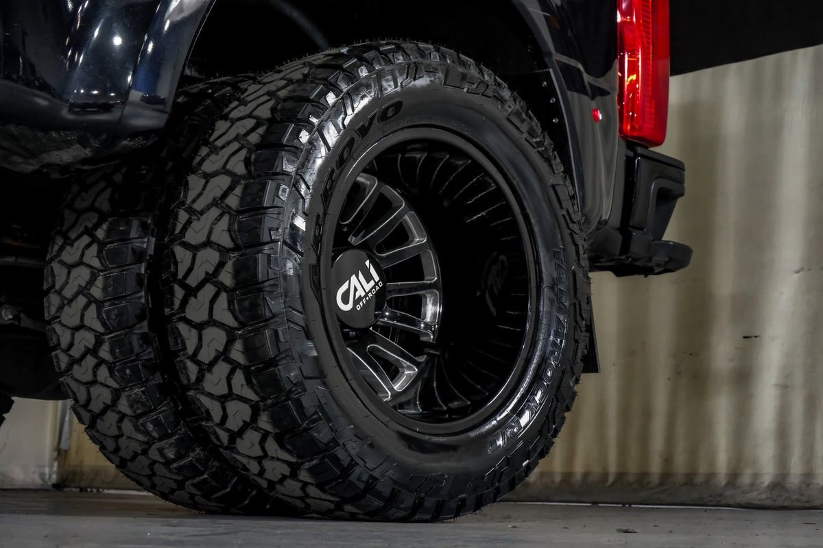 Used 2025 Ford F350 XLT image 53