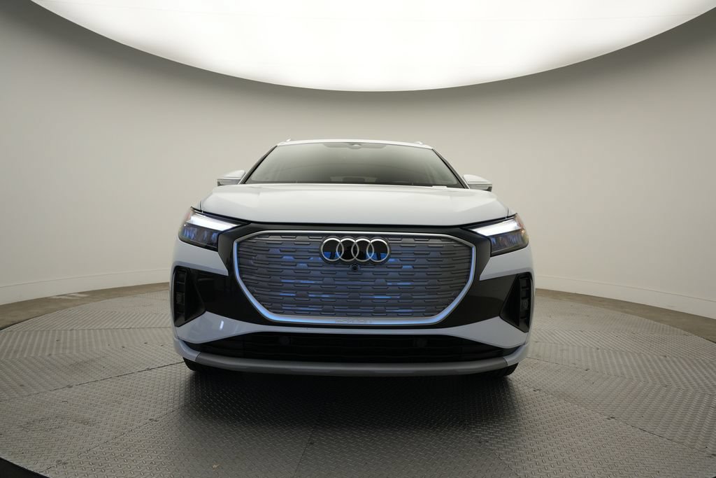 Used 2023 Audi Q4 e-tron Premium Plus w/ Premium Plus RWD image 5