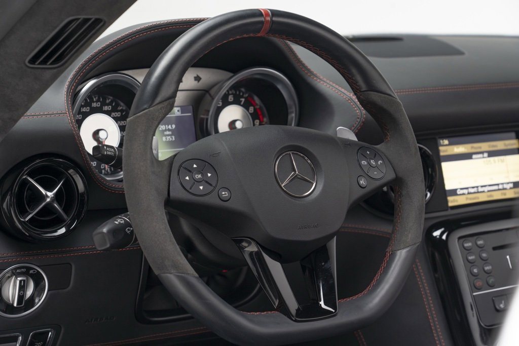 Used 2013 Mercedes-Benz SLS AMG GT Roadster image 38