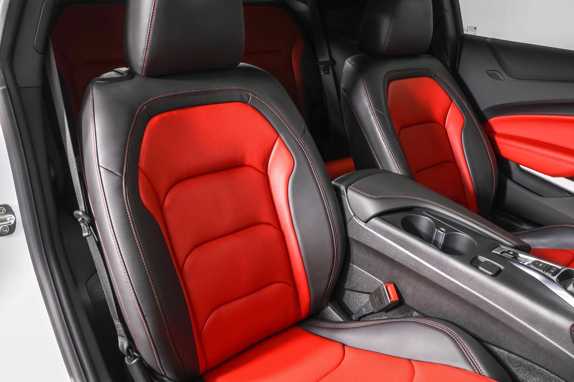 Used 2021 Chevrolet Camaro LT w/ RS Package RWD image 39