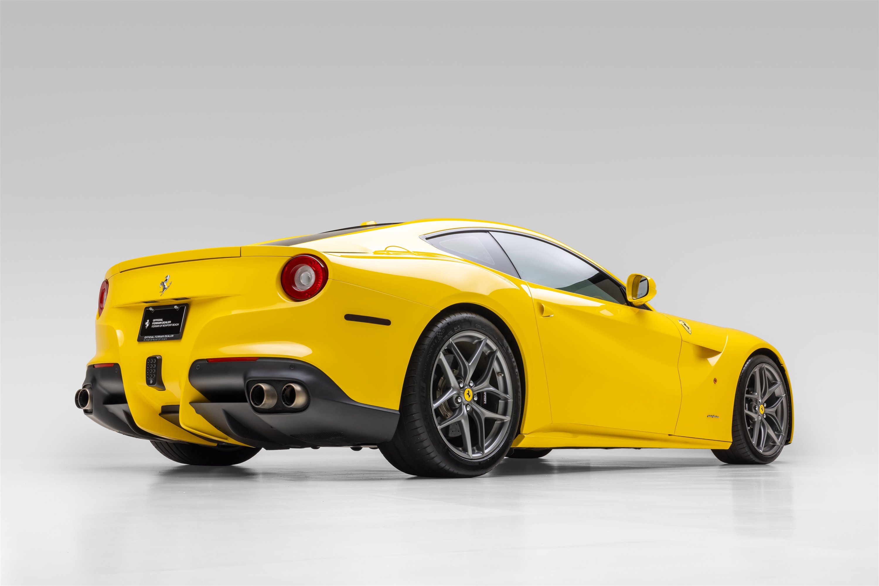 Certified 2017 Ferrari F12 Berlinetta RWD image 16